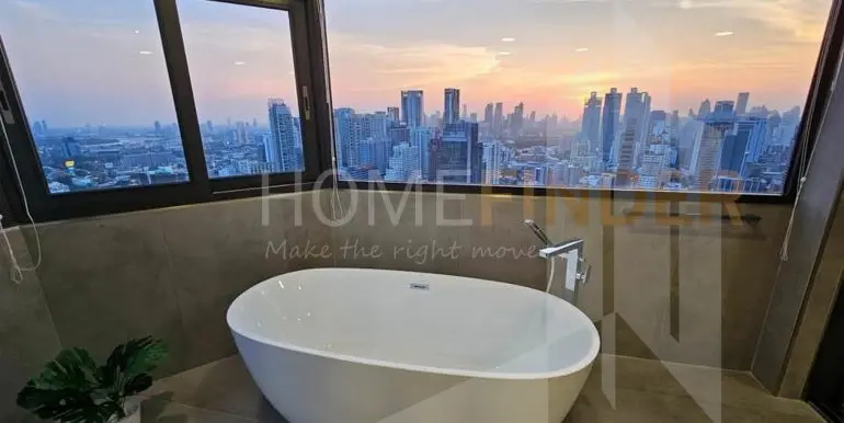 House in Pattanakarn32 - 3BR4WC220Sqm-11