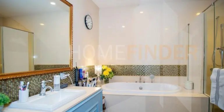 House in Pattanakarn32 - 3BR4WC220Sqm-3
