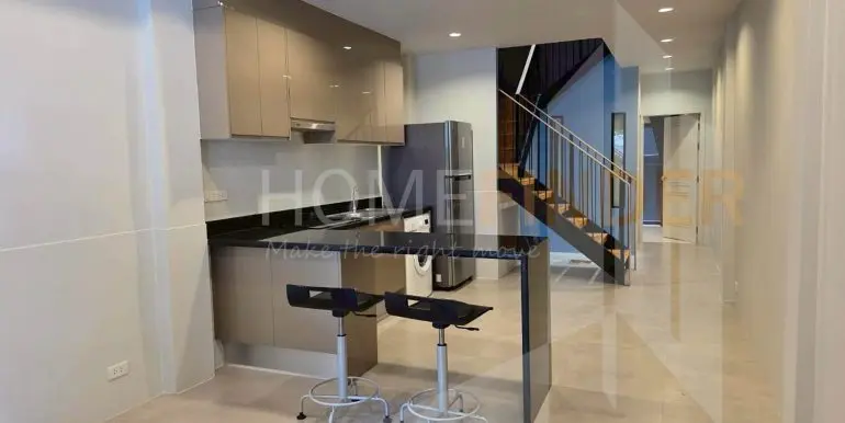 House in Pattanakarn32 - 3BR4WC220Sqm-7